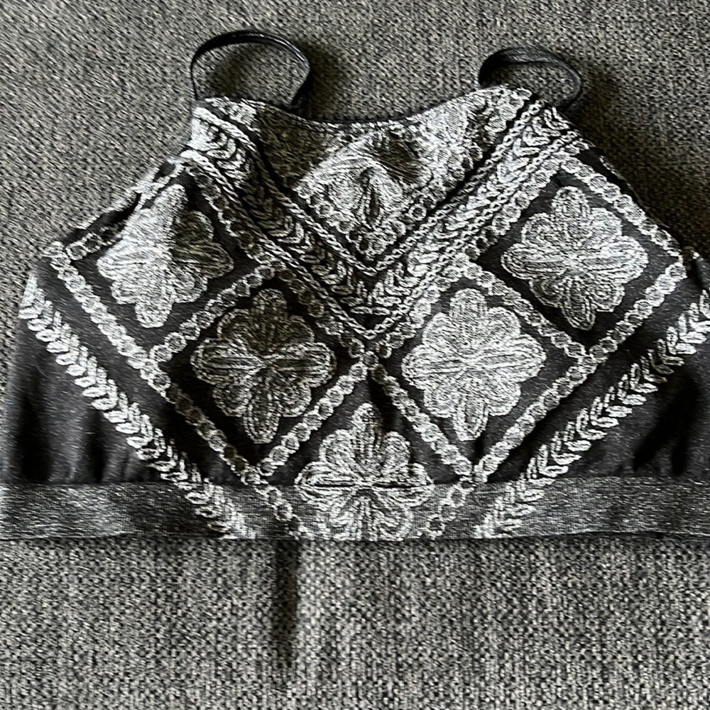 Crop top